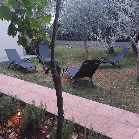 Сasa de vacaciones Vala Bloom Valbandon